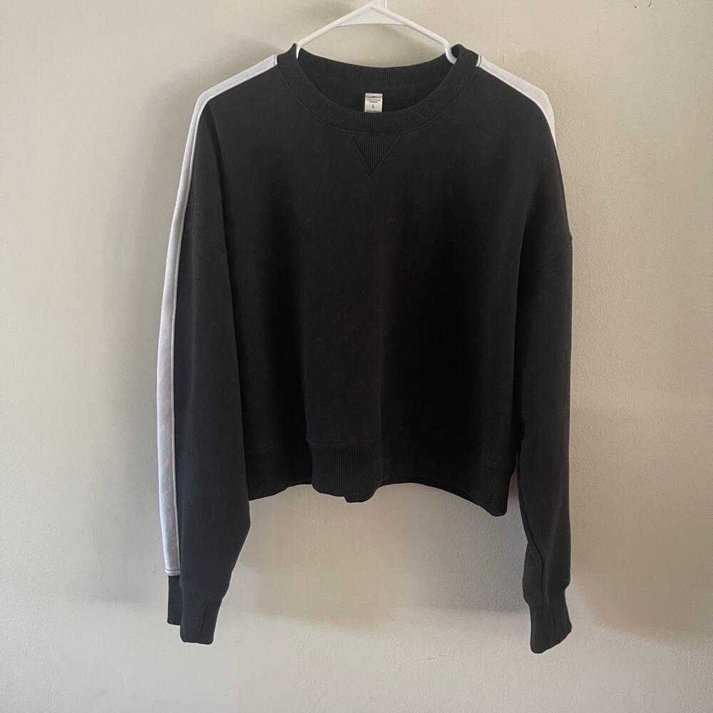 Yogalicious Black Sweatshirt Large White Shoulder Stripe Dolman Crewneck Top